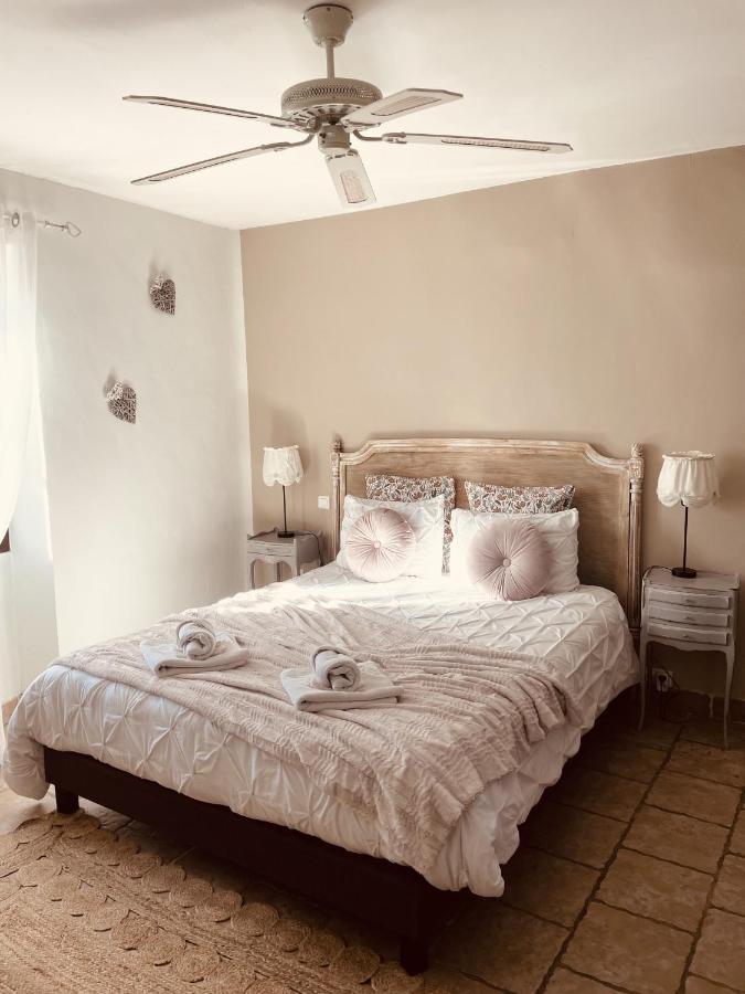 B&B Temps Suspendu Provence Pernes-les-Fontaines Eksteriør billede